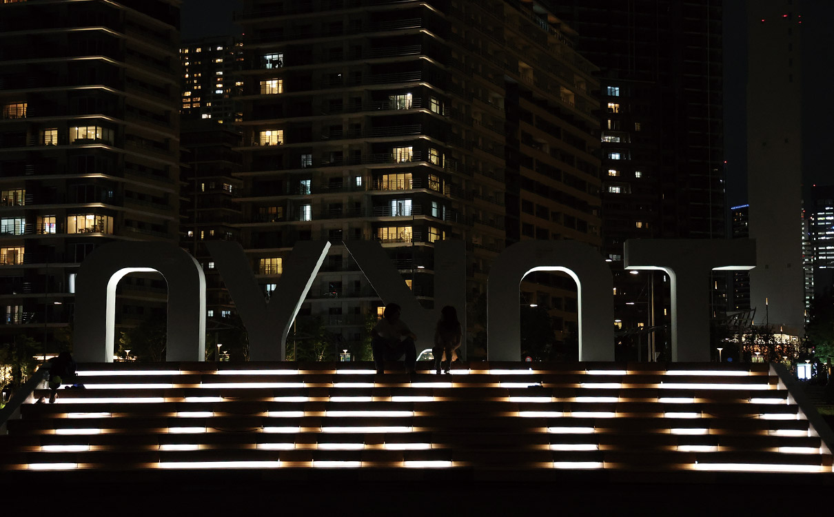 「TOKYO」ワードマークモニュメント(7)